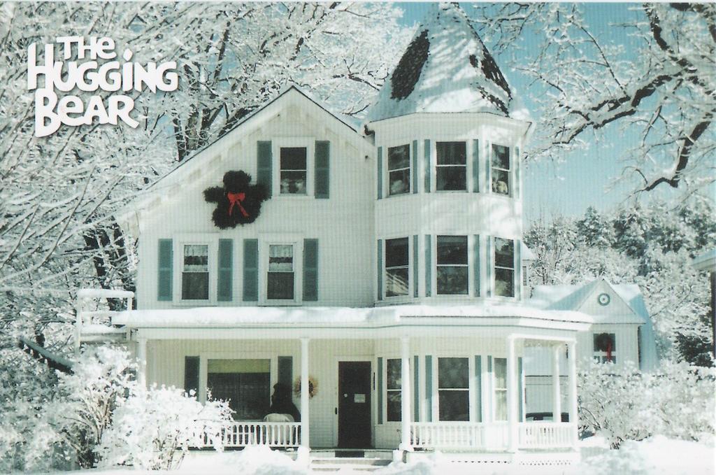 Bellows Falls Hugging Bear Inn מראה חיצוני תמונה